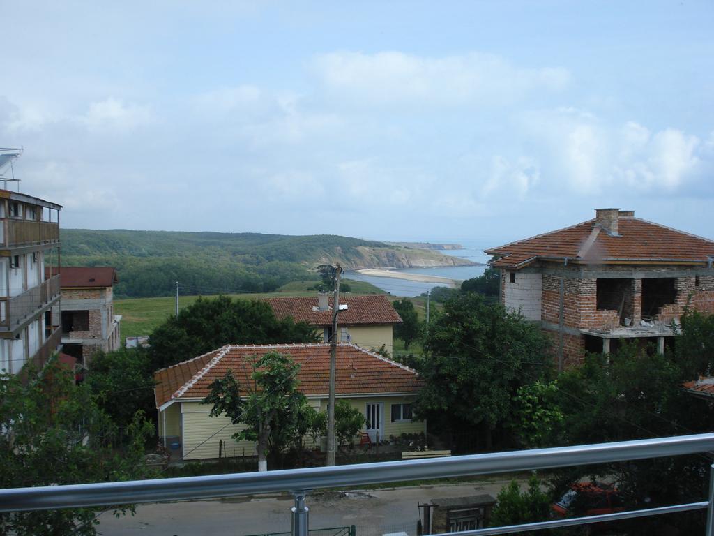Hotel Prestige Sinemoretz Exterior foto