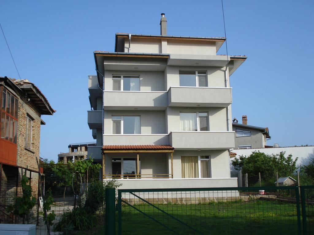 Hotel Prestige Sinemoretz Exterior foto