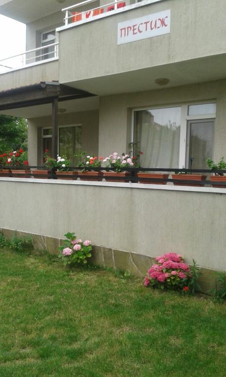 Hotel Prestige Sinemoretz Exterior foto
